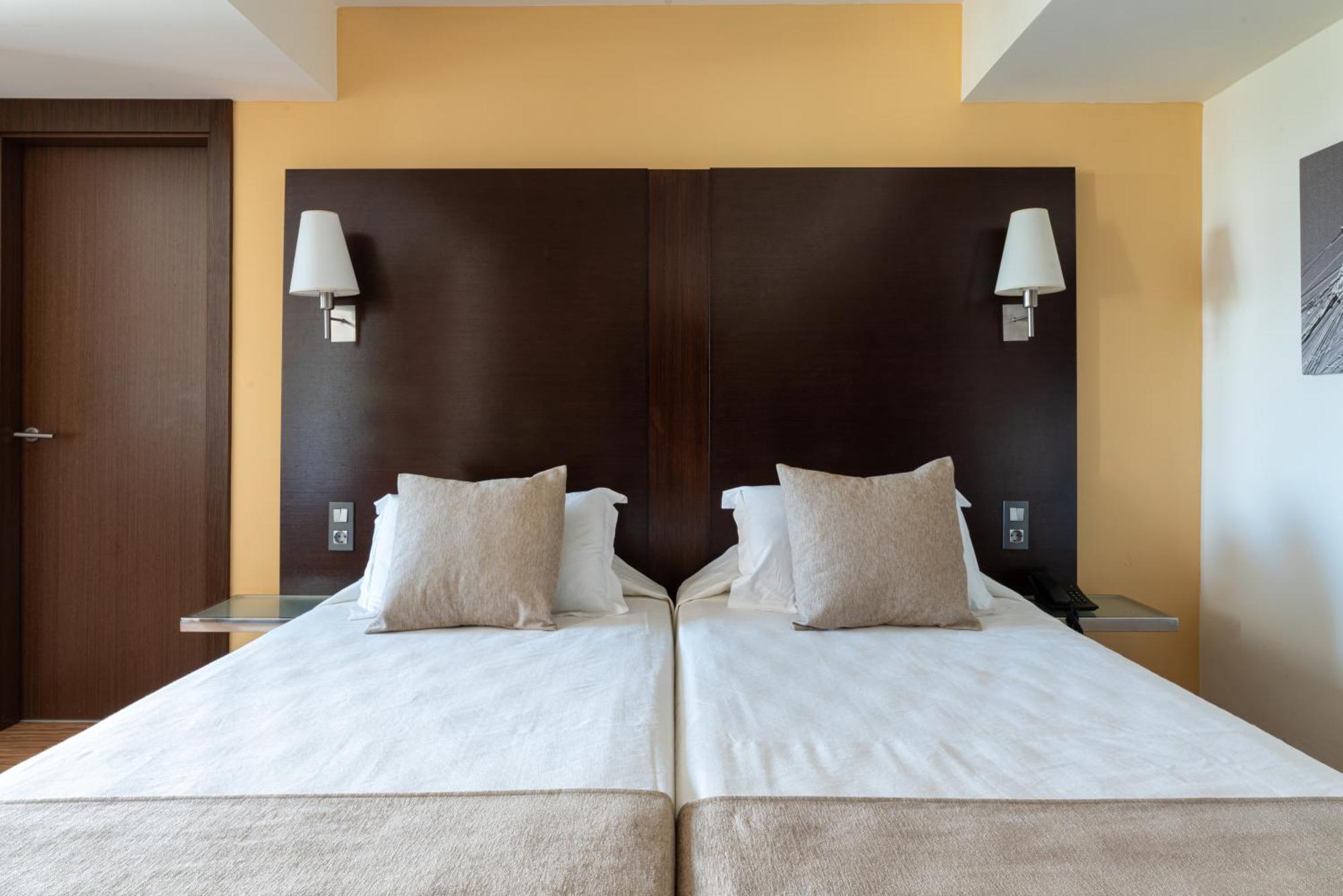 Twin Room Sea View,1541809918:JPEG